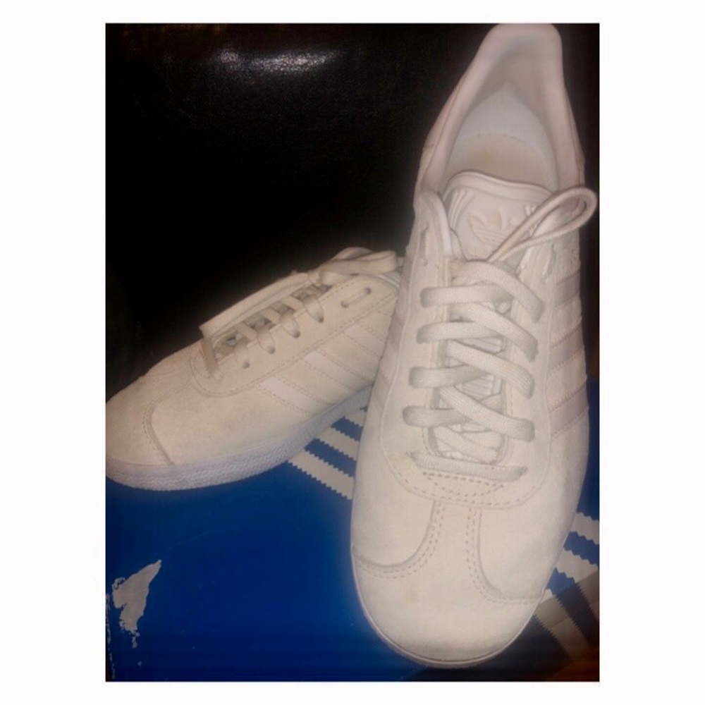 Adidas Gazelle lightly used